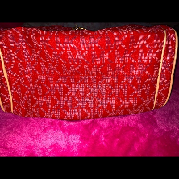 Michael Kors red handbag ❤️ - Picture 3 of 4